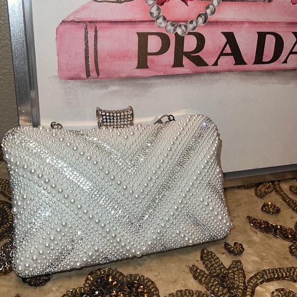 NIP White Beads Banquet Bag, Elegant Clutch Evening Bag For Women Chain Bag - Picture 6 of 12
